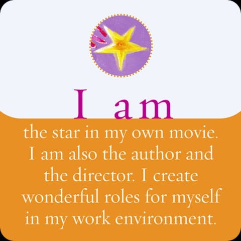 Ik ben de sterspeler in mijn eigen film. Ik ben tevens de auteur en de regisseur. Ik creëer prachtige rollen voor mijzelf in mijn werkomgeving.